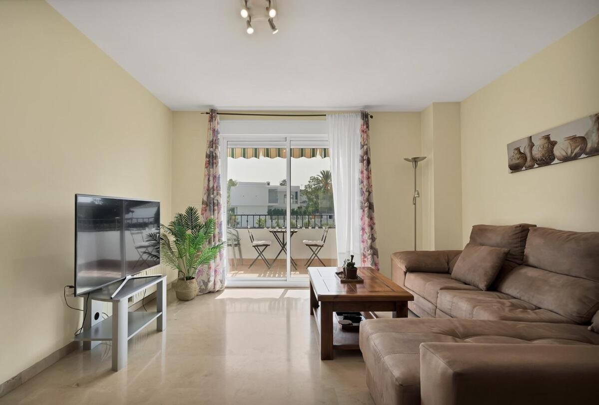 Con Piscina Y Paddel En Guadalmina Alta - Avia 2 3 Apartment
