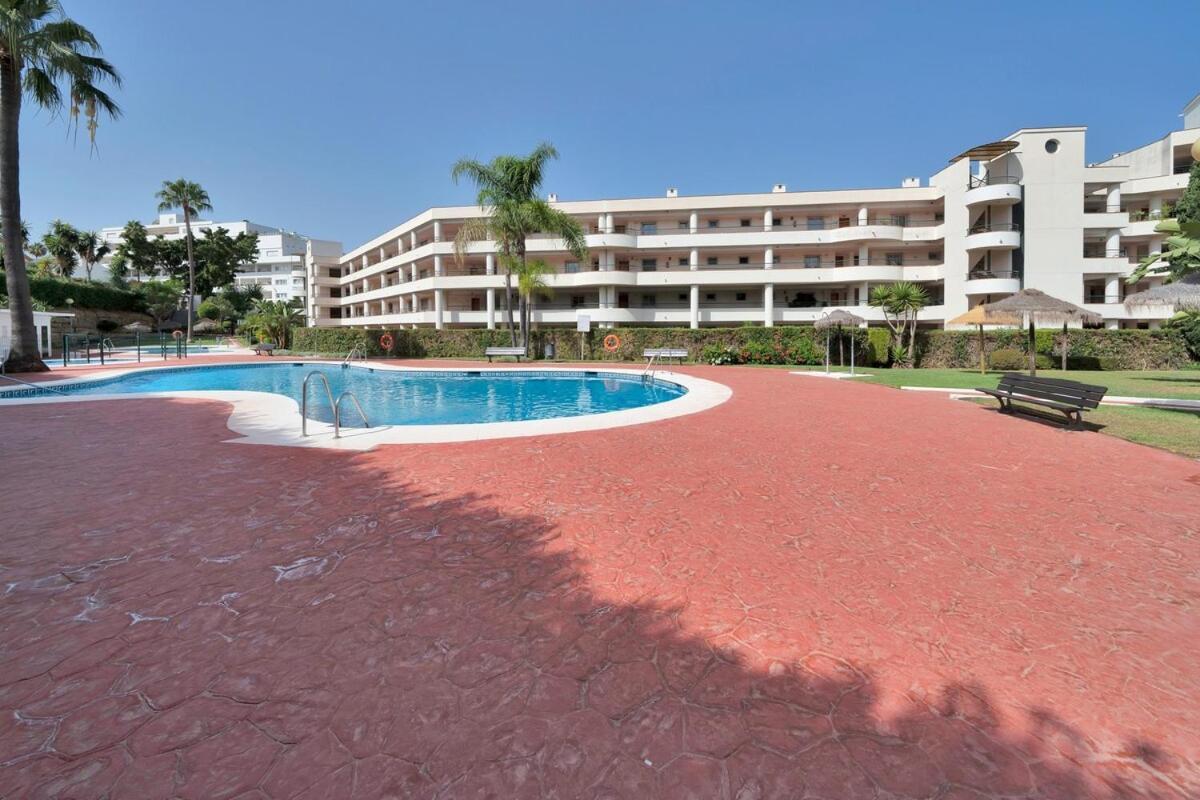 Con Piscina Y Paddel En Guadalmina Alta - Avia 2 3