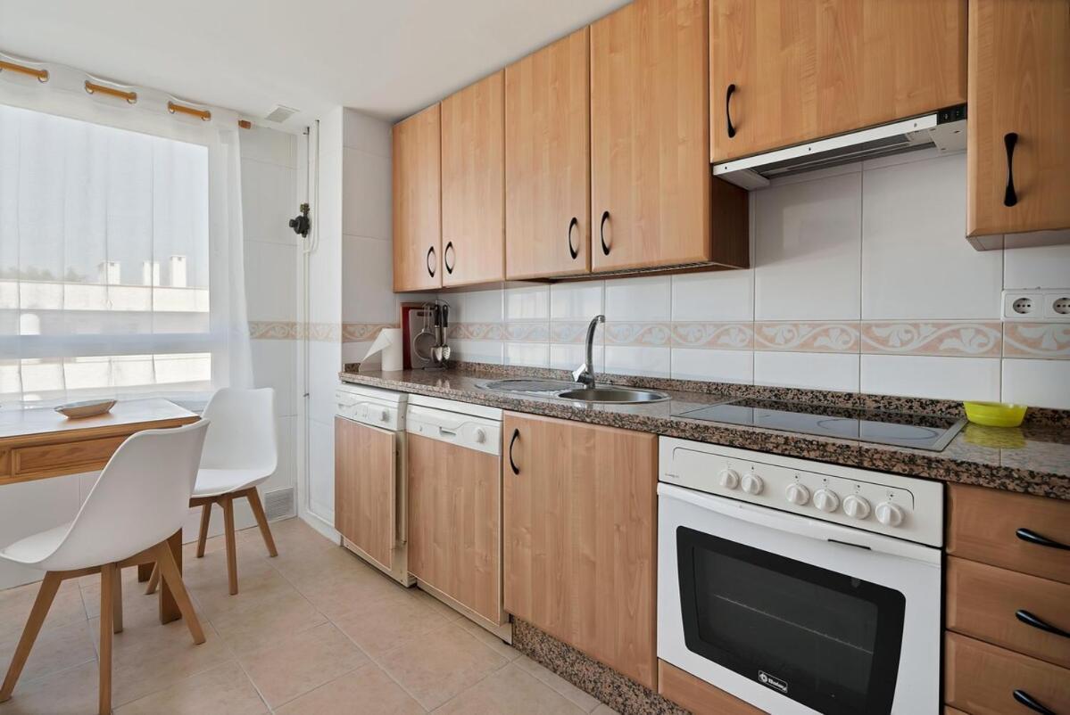 Con Piscina Y Paddel En Guadalmina Alta - Avia 2 3 Apartemen